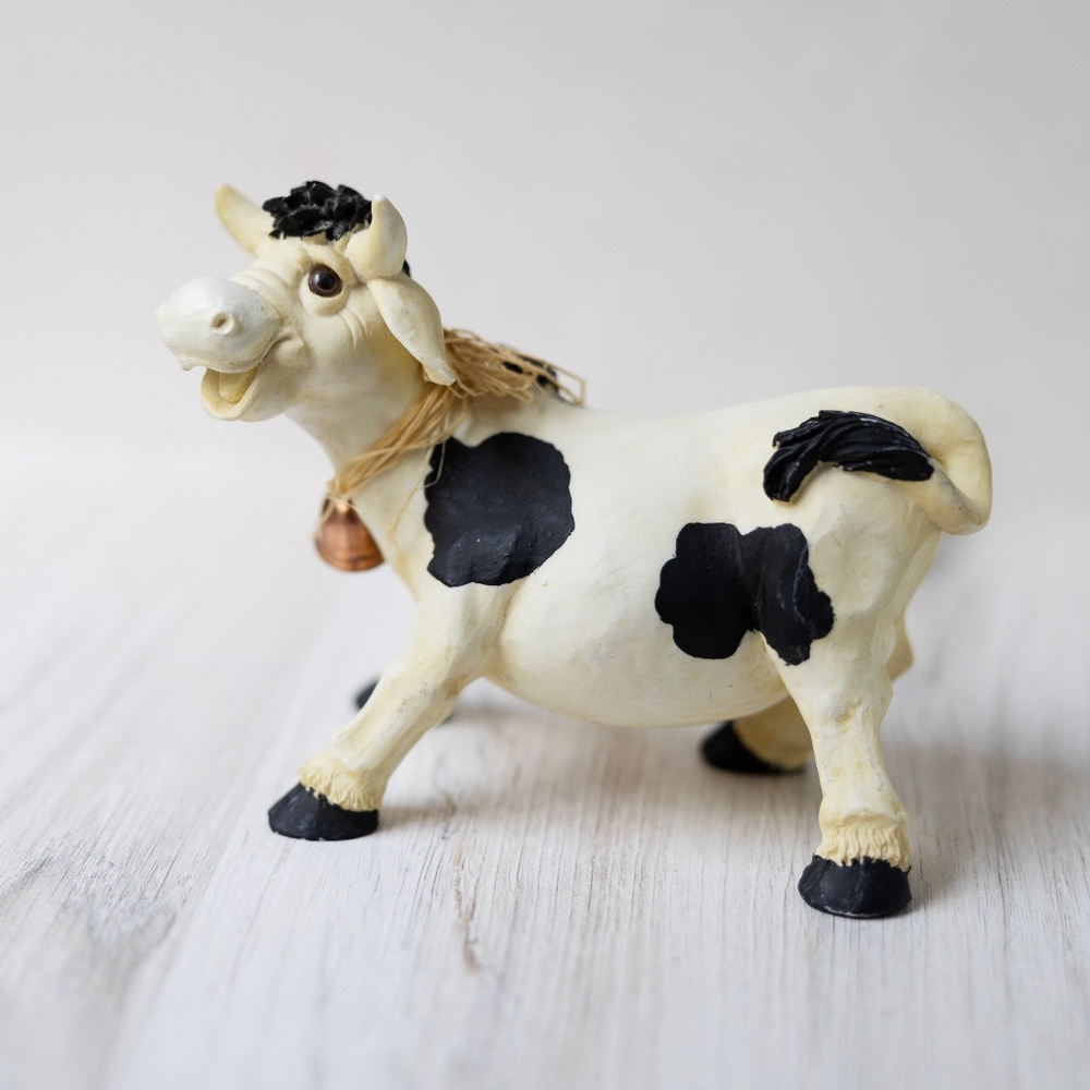 Vintage Pete Apsit Black and White Cow Figure with Bell Raffia Standing